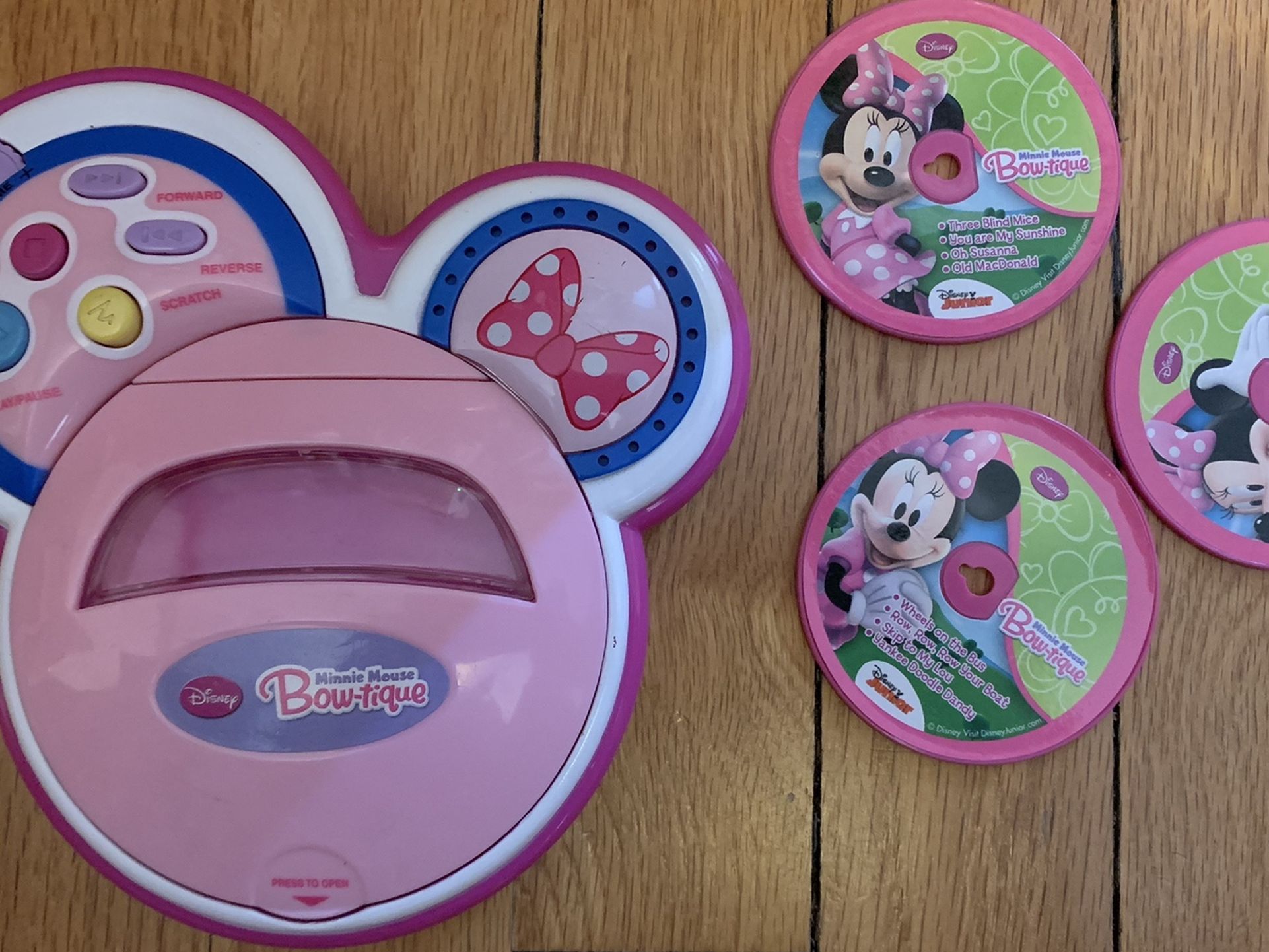 Disney Minnie Mouse Bow-tique "SING WITH ME" CD PLAYER