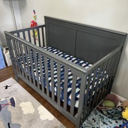 Storkcraft Crib And Mattress 