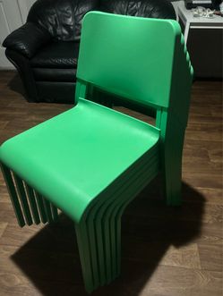 Plastic Stackable Chairs