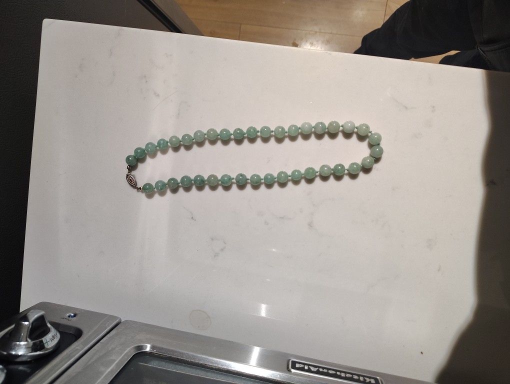 Jade Bead Necklace 