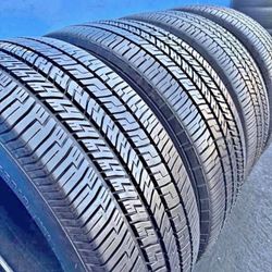 245/55/18 Goodyear vendo un set de llantas usadas excelente condiciones de vida las 4 ✅🤩I am sellin