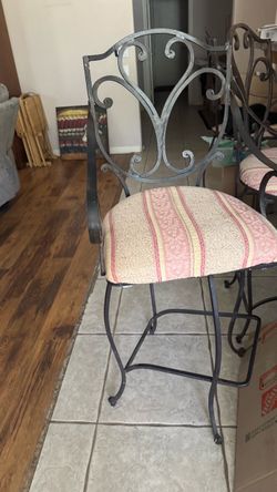 Counter height swivel bar stools 3