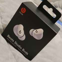 Beats Studio Buds