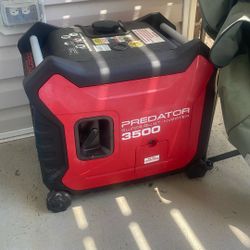 PREDATOR 3500 Watt SUPER QUIET Inverter Generator with CO SECURE Technology, EPA