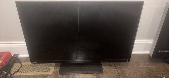 Toshiba Tv 33"