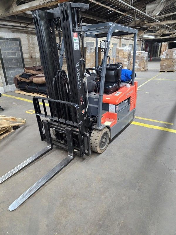 2015 Toyota Electric Forklift