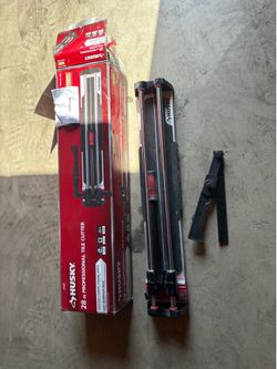 Husky tile cutter