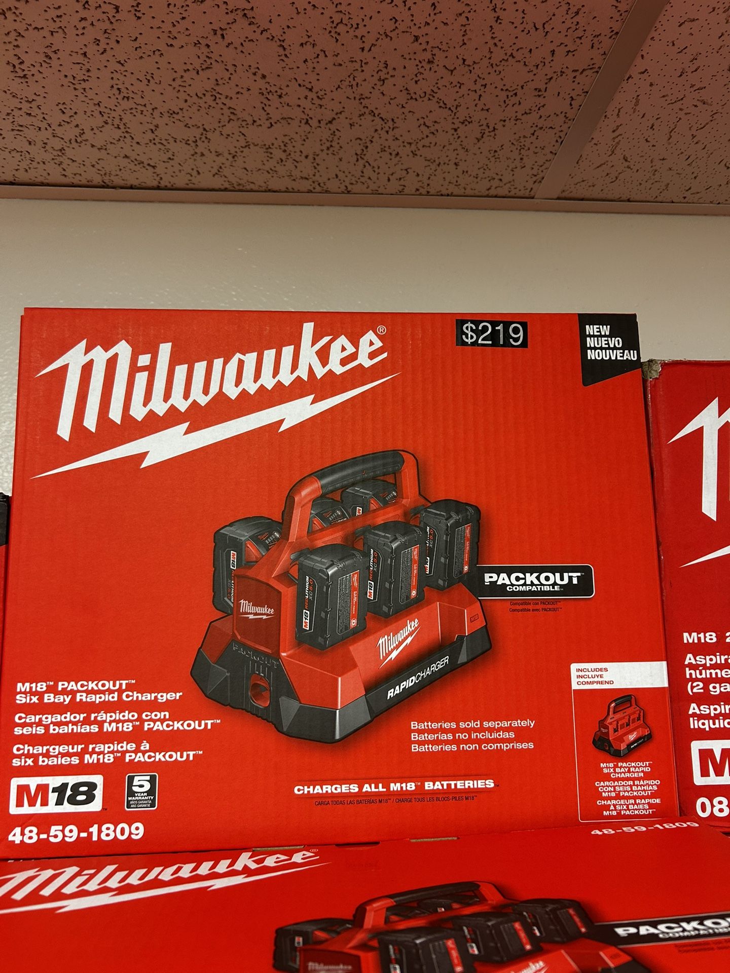 Milwaukee Packout Six Bay Rapid Charger