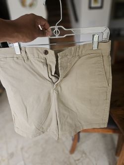 GAP Cotton Shorts 8" Khaki 31 Waist