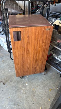 MINI REFRIGERATOR