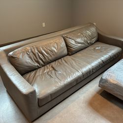 Furniture Couch/ Sectional/ Table/ Lamp 