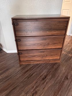 3-Drawer Wood Dresser