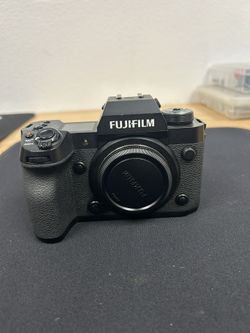 FUJIFILM X-H2
