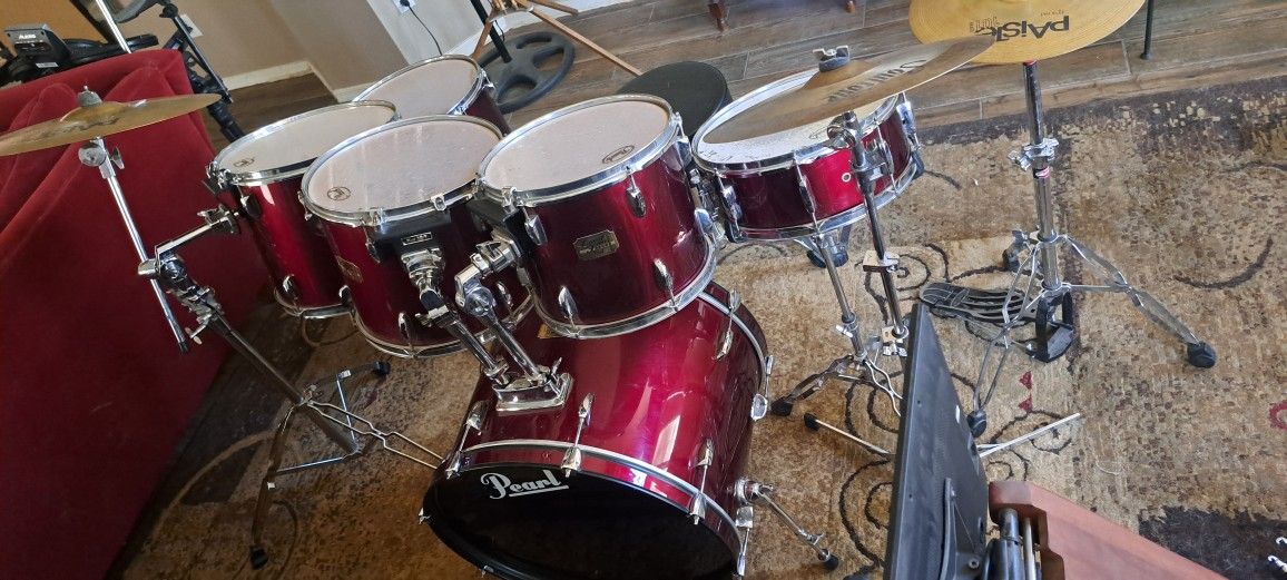Pearl Drumset
