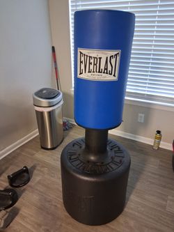 Everlast Freestanding Punching Bag