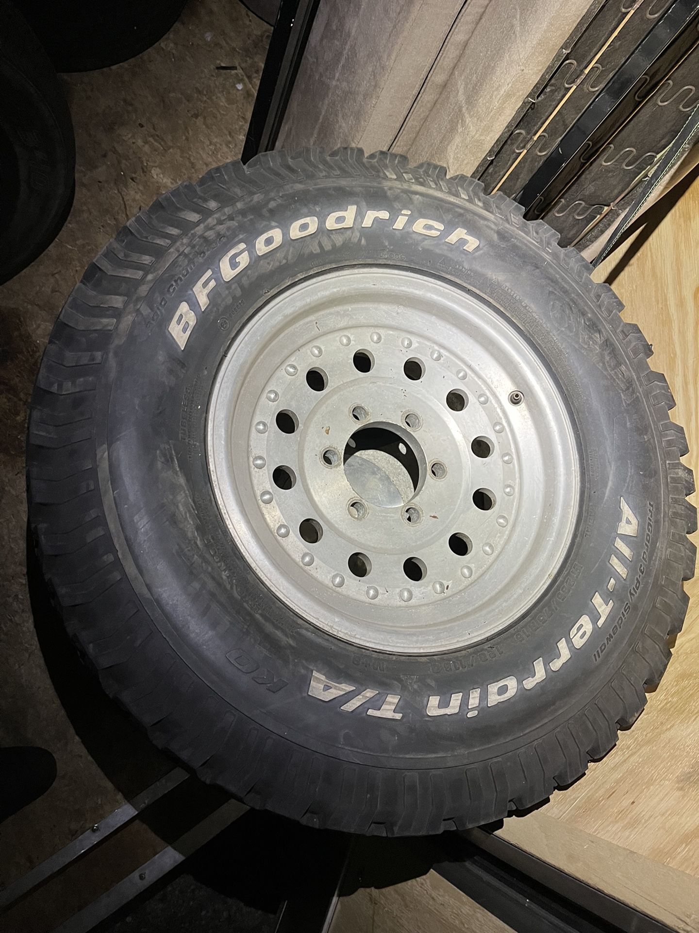 (1) Custom 6 Lug Aluminum Wheel & Tire