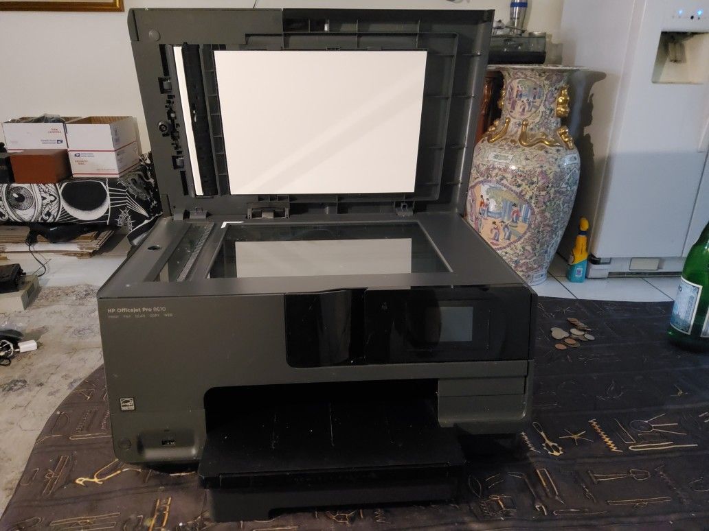 Printer HP Officejet PRO 8610 Working