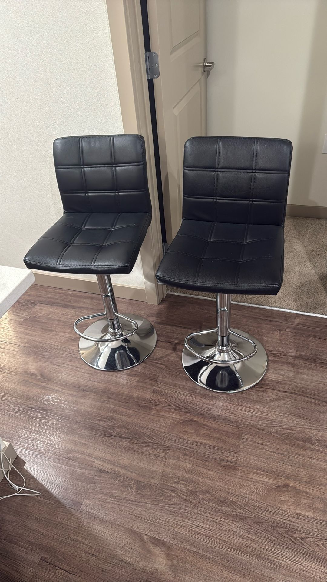 2 Bench Color Negro Excelentes Condiciones $100 Por Los 2