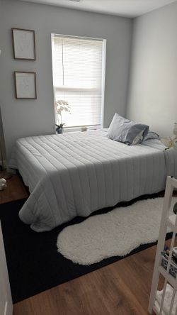 Queen bed