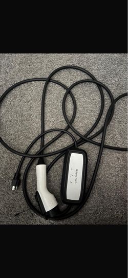 Portable Charger for Electric Vehicles Level 1,