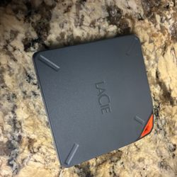 LaCie Fuel 1TB Portable Wireless Storage for iPad iPhone Mac