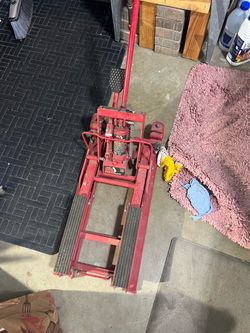 Big Red Hydraulic Motorcycle Jack