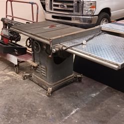 Delta 6 ' Table Saw And Radial Arm Saw 