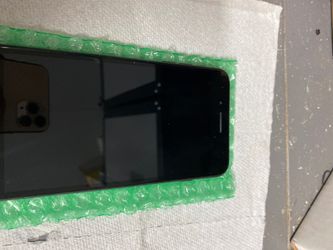 7 plus in great condition unlocked for any carrier