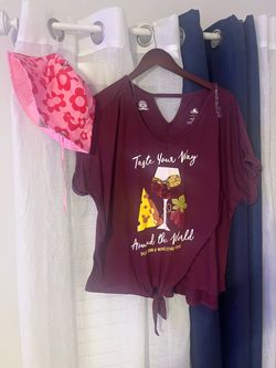Disney shirt and hat