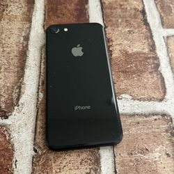 iPhone 8 (64GB) Unlocked / Liberado 