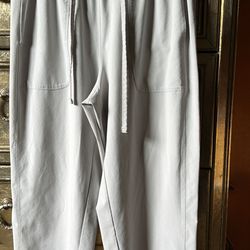 Lululemon womens pants size 8