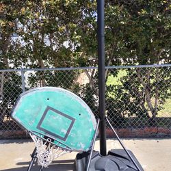 Life time basketball hoop 