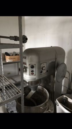 Hobart 80qt mixer