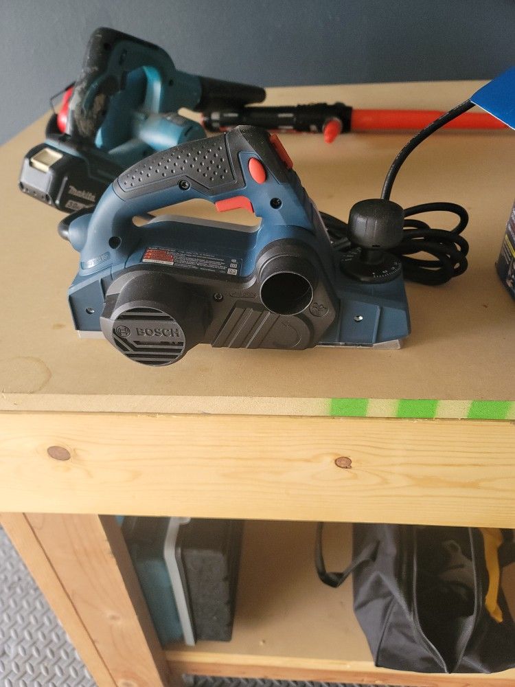 Bosch 3 1/4 Inch Planer Brand new