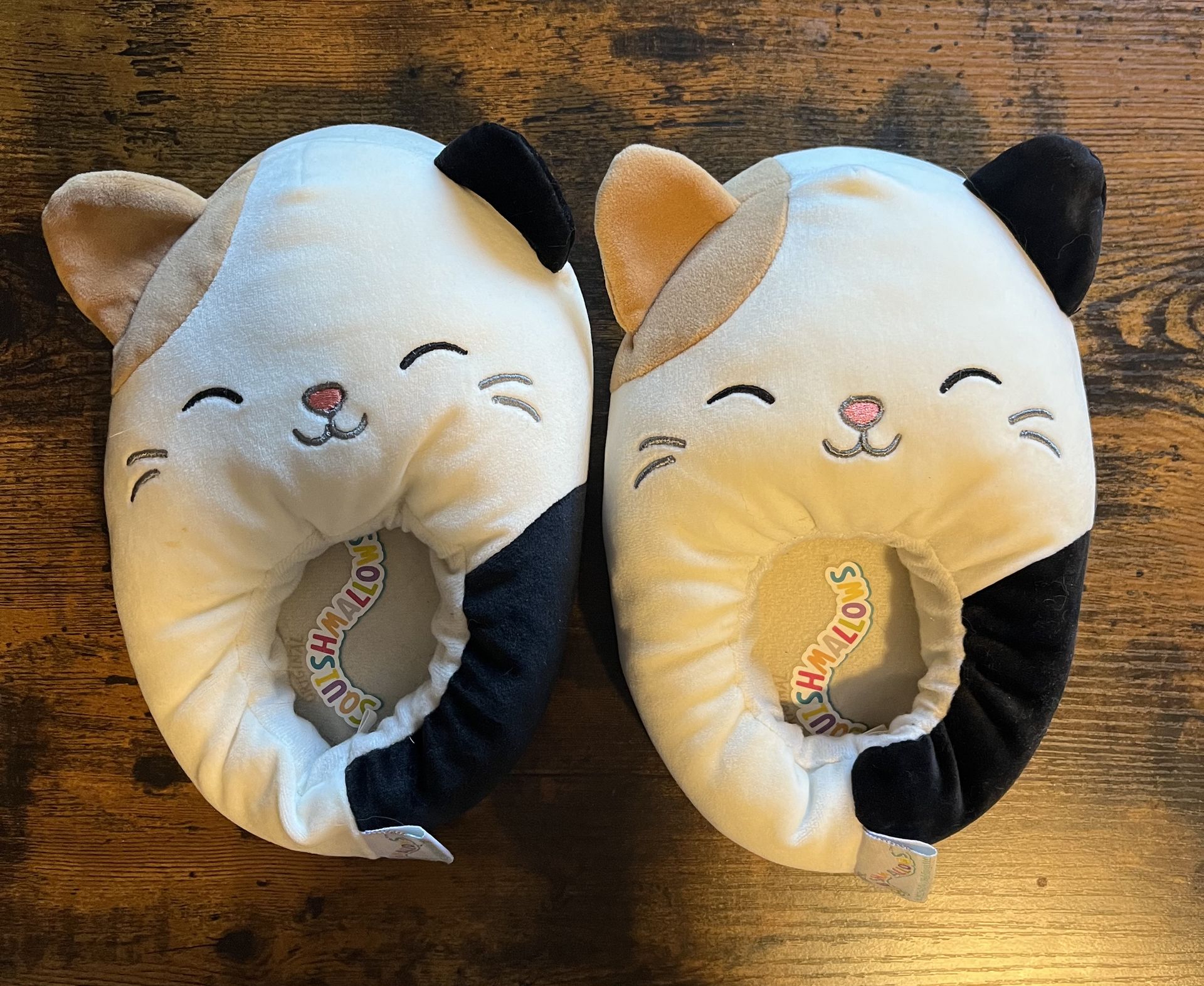 Kids slippers size 2/3