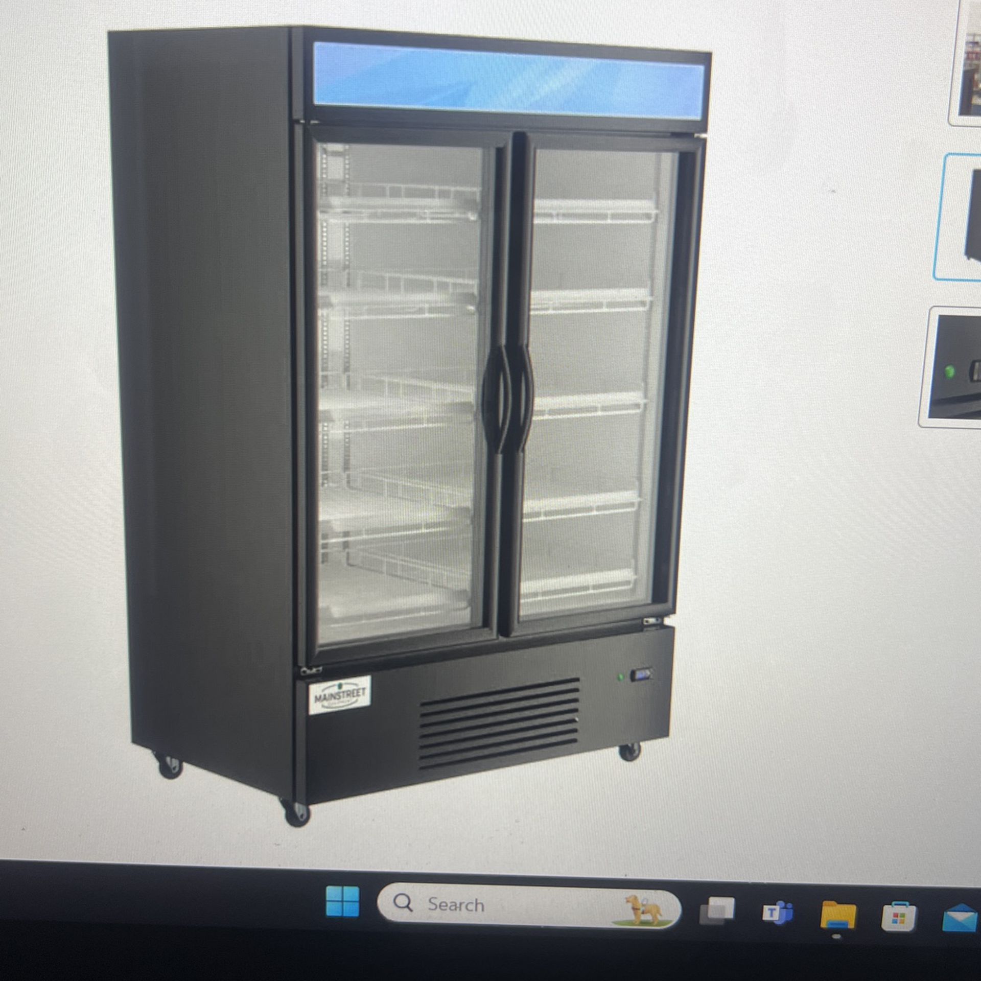 Merchandiser Refrigeator 120V 