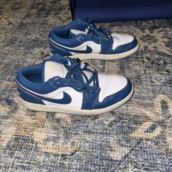 JORDAN 1 ONE LOWS size 9.5