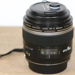 Canon EF-S 60mm f/2.8 USM Macro Lens - LIKE NEW