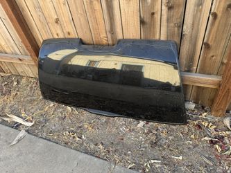 99-06 Chevy Tahoe Rear Glass Tinted As Shown