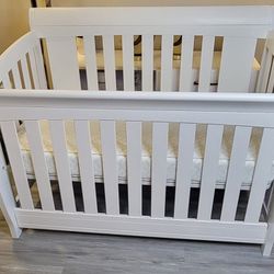 Baby Crib, with , Mattress.🛌🧒👧😊👌