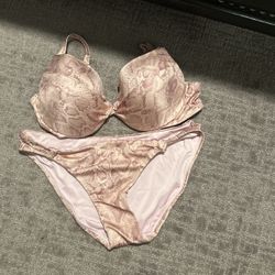 Victoria’s Secret Bikini 