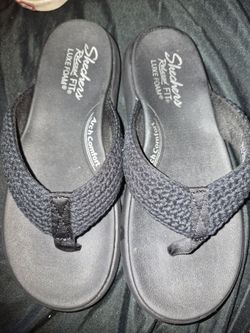Woman sketchers sandles size 7