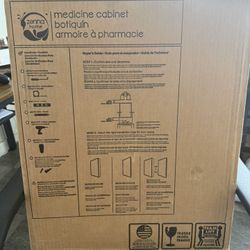 Zenna Home medicine Cabinet 
