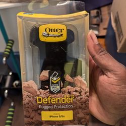 New OtterBox Defender Series Holster/Belt Clip for Apple iPhone 5 and iPhone 5s (Black) 