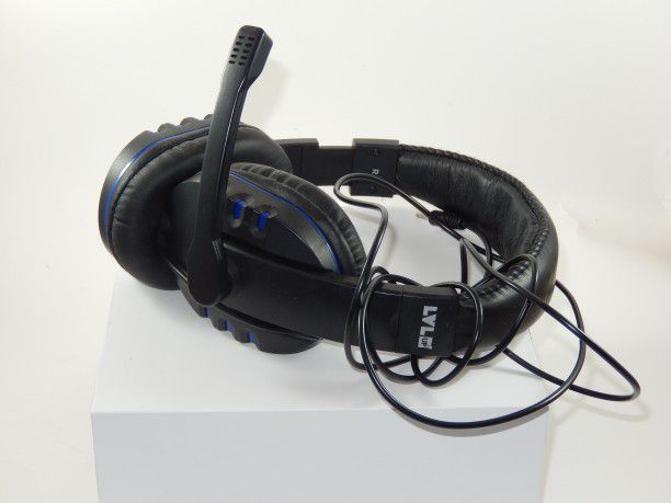 LVLUP WIRED GAMING HEADPHONES WITH MIC