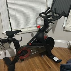 Peloton 