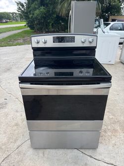Amana stove good condition everything works fine