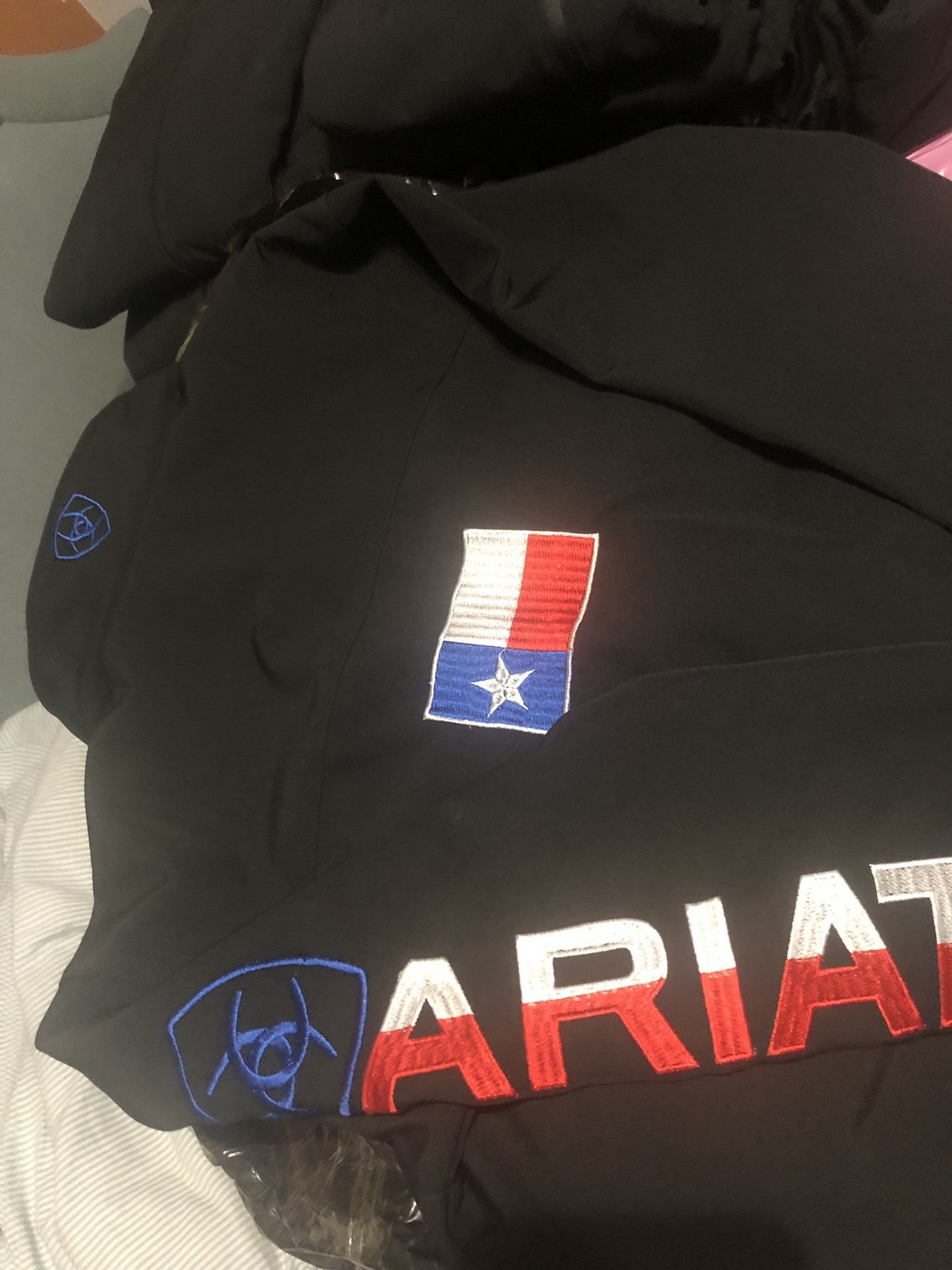 Jacket Ariat De México S & M. $65 Each Cada Una ! Firme $$$ No Menos