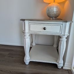 Two (2) Antique Style End Tables 