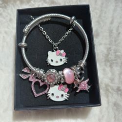 Hello Kitty Necklace Gift Set
